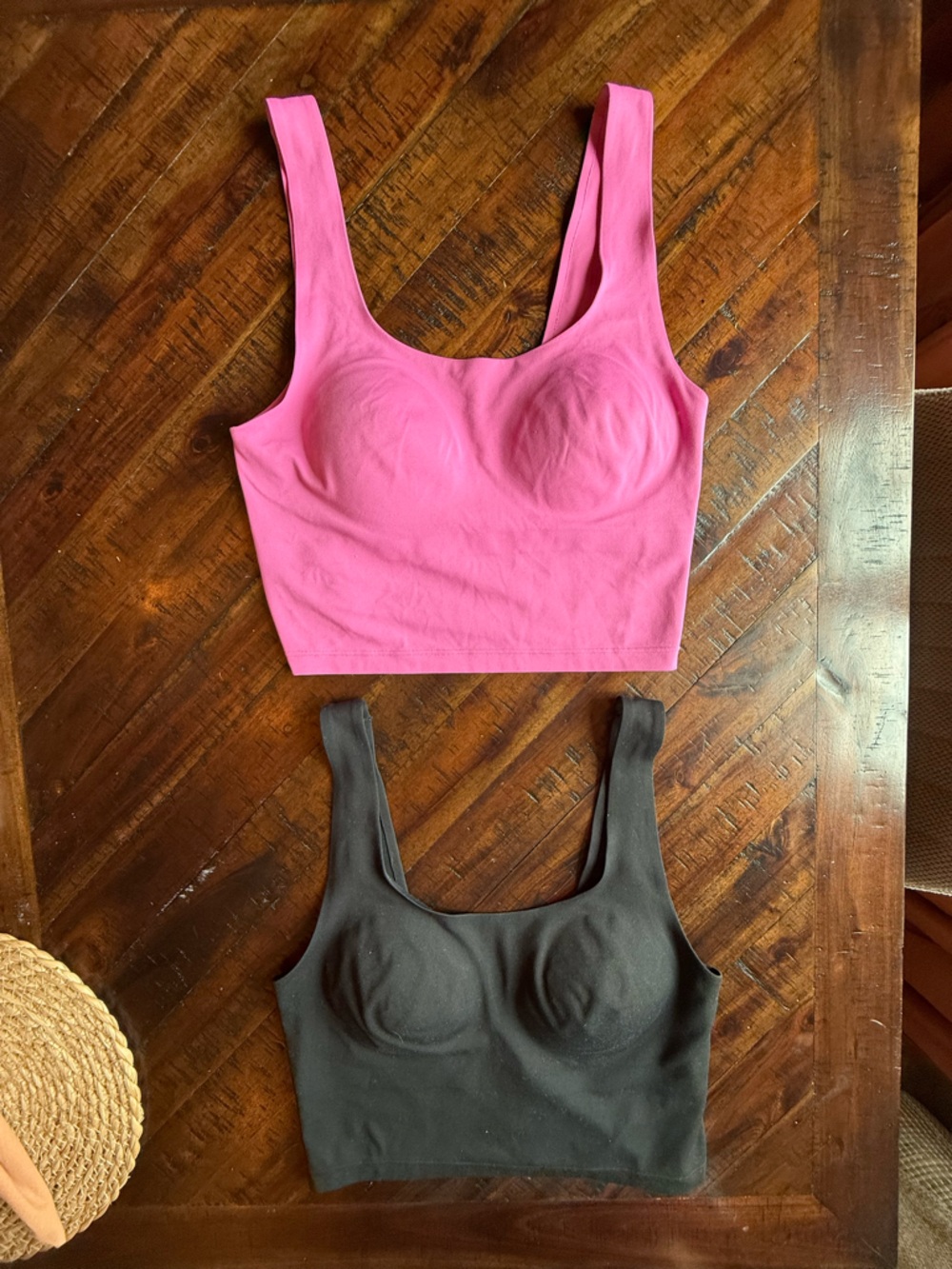 VS Pink Activewear Bundle Small Sports Bra Tank Athleisure Gym Workout Lot